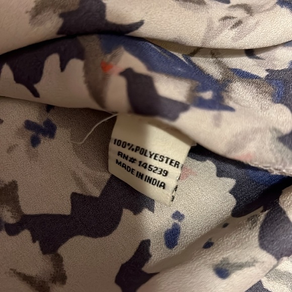 NWT Sim & Sam Blue Floral Cold Shoulder Ruffle Blouse Size Medium - Picture 6 of 6